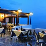 La Del Fiordo Hotel 3*