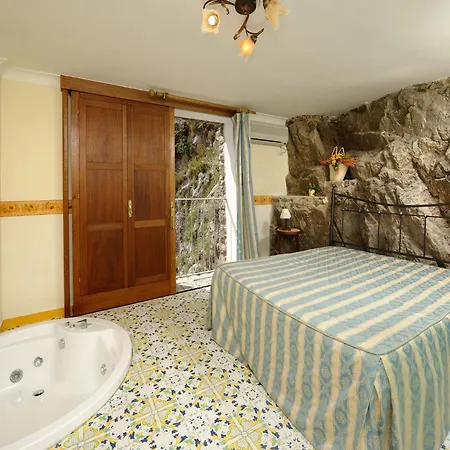 La Del Fiordo Hotel 3*