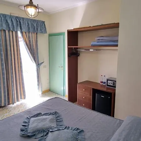 La Del Fiordo Hotel 3*