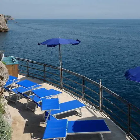 Hotel La Del Fiordo 3*