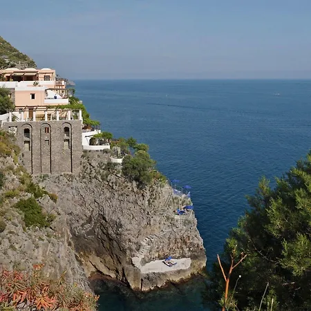 Hotel La Del Fiordo 3*