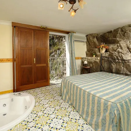 La Del Fiordo Hotel 3*