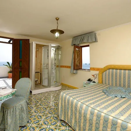La Del Fiordo Hotel 3*
